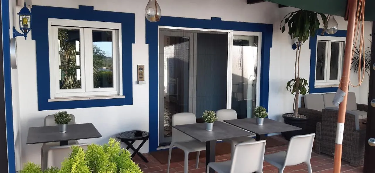 Aprahouseloule Guesthouse 0*, לואה